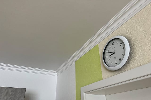 Marbet Design - Stuckleisten xps Styropor weiß 2 Meter Deckenleisten Wandleisten E-Leisten Modelle: E-25 / 65x65mm, 2 Meter / 1 Leiste