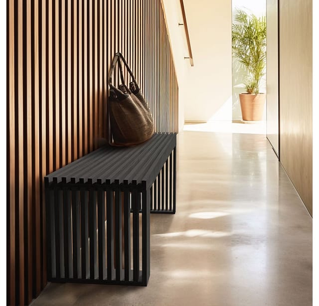 Home Deluxe - Sitzbank aus Holz LORA Schwarz - 110 cm I Gartenbank , Parkbank, Sitzgelegenheit Sitzbank schwarz Holz, Sitzbank Kiefernholz schwarz,
