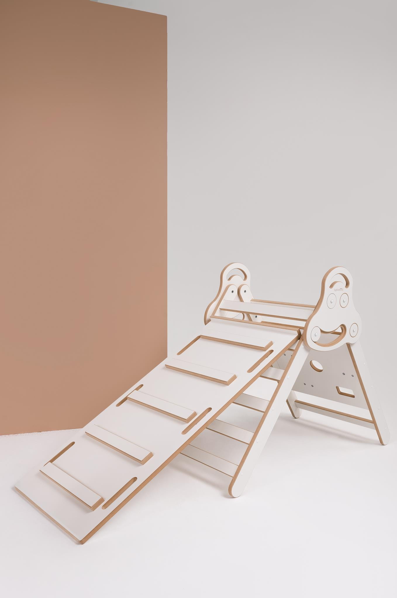 Pikler-leiter-kletterwand + Große Leiterrutsche