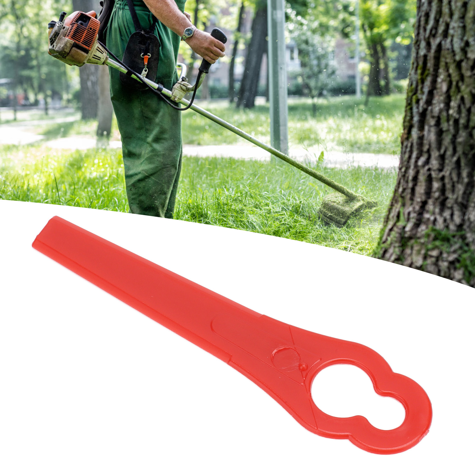 Rotes Rasenmähermesser Aus Kunststoff, 80 Mm Lang Und Mit Einer Öffnung Von 11 × 7 Mm.