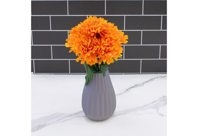 Spetebo - Chrysanthemen Strauß künstlich 2er Set - orange - Deko Blumenstrauß mit 7 Stielen - Strauß Kunst Päonie Dekorpflanze Kunstblumen Blumen
