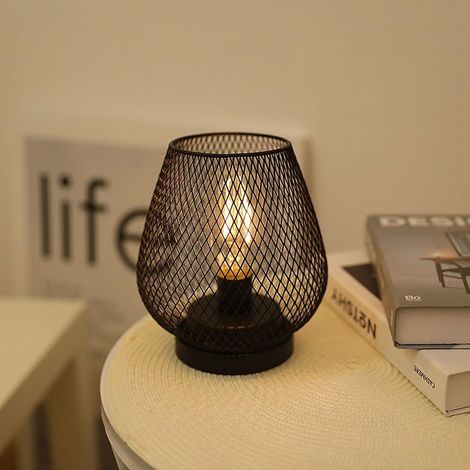 Dekorative Tischleuchte Im Nordischen Industriestil – Einzigartiges Design Aus Schmiedeeisen In Form Eines Vogelkäfigs, Mit Lampenschirm Aus Drahtgeflecht Und Led-nachtlicht. Batterien Nicht Enthalten