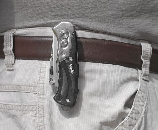 Schweres Universalmesser