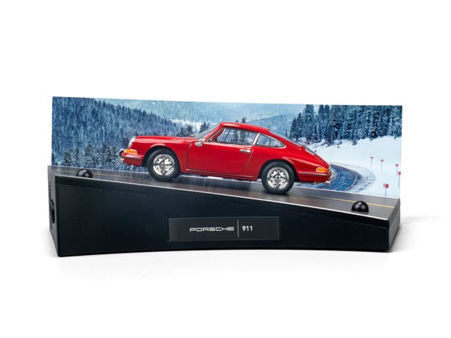 FRANZIS Build your Legend: Porsche 911