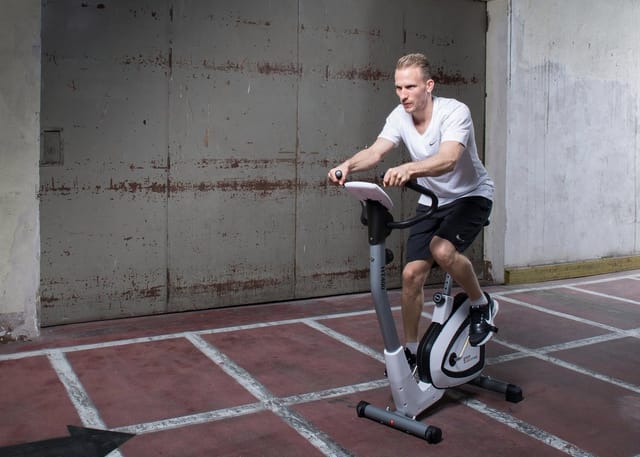 Motive Fitness by U.N.O. Heimtrainer HT 400 weiß/schwarz