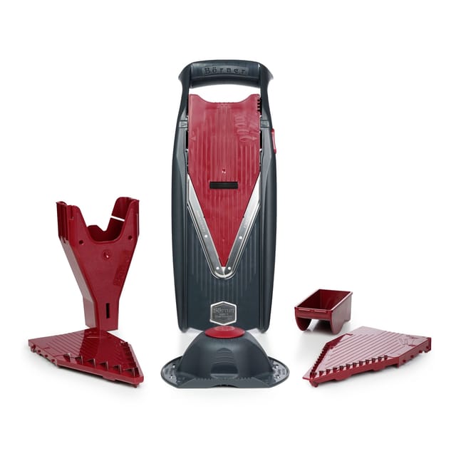 Börner Vital Gemüsehobel Starter Set Rot/Schwarz, mit Dressing Funktion, inkl. Mandoline, Fruchthalter, Dressing, 2x Messereinschub, Schieberbox