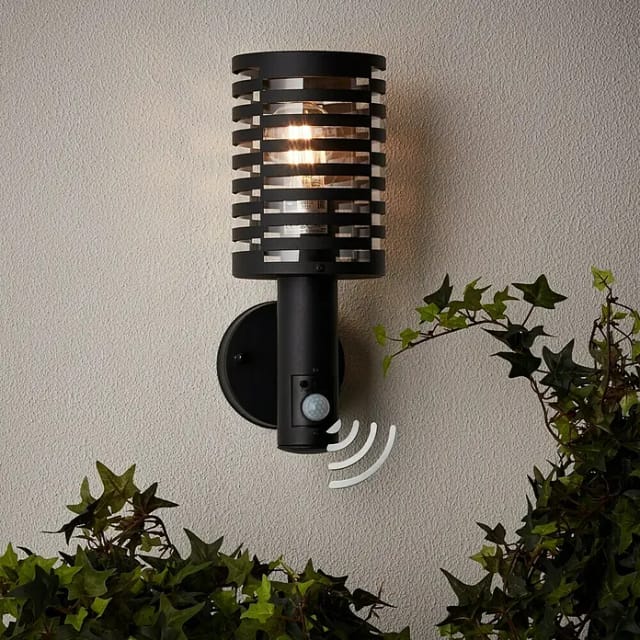 BRILLIANT Lampe, Venlo Außenwandleuchte stehend Bewegungsmelder schwarz matt, Edelstahl/Kunststoff, 1x A60, E27, 40W,Normallampen (nicht enthalten)