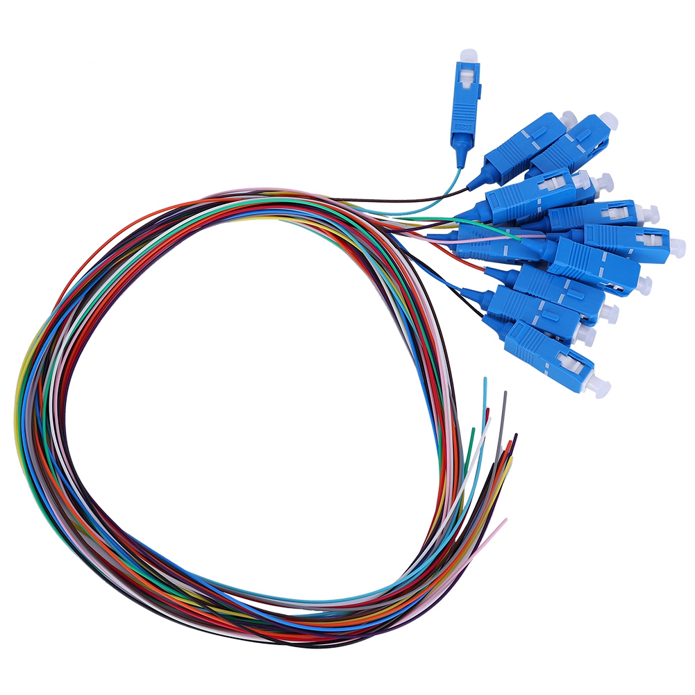 12-adriges Singlemode-sc/upc-glasfaser-pigtailkabel, Sc-stecker Mit Quadratischem Kopf, Pvc-außenmantel, Für Netzwerkverbindungen.