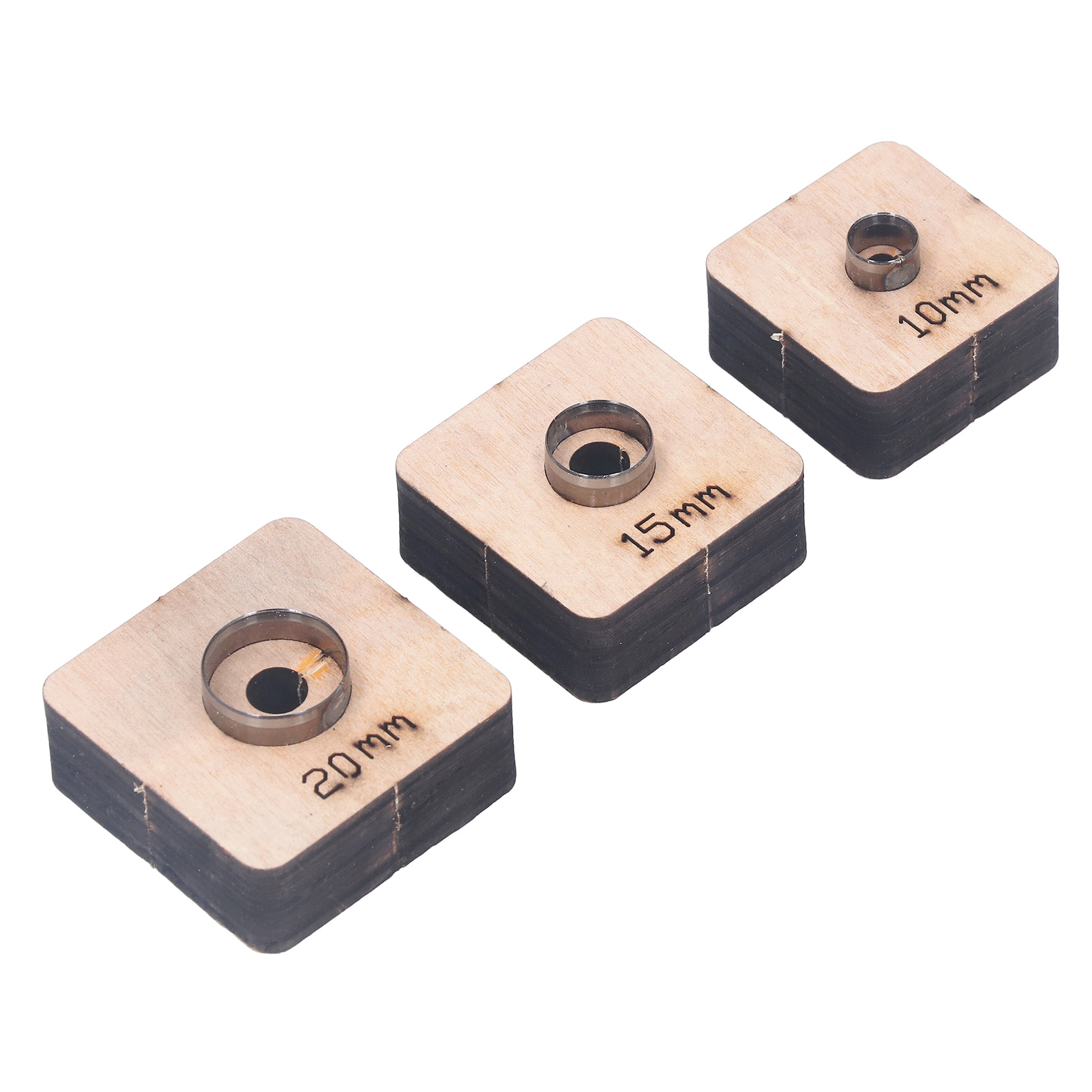 Set Aus 3 Runden Stanzformen Mit Holzplatte Und Perforationsformen Aus Metall Für Leder Und Stoff (10 Mm, 15 Mm, 20 Mm).