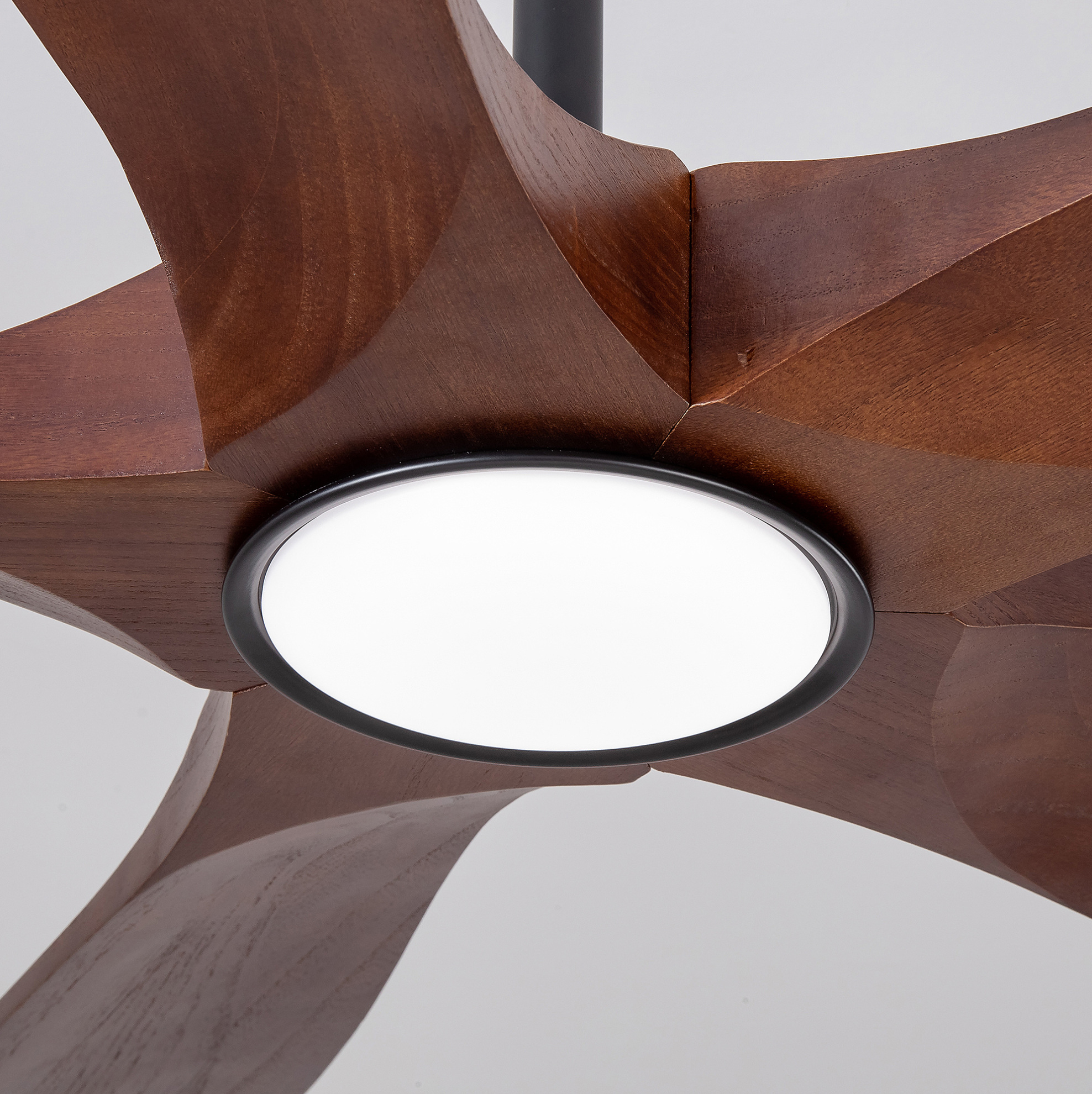 Deckenventilator Mit Licht, 6 Stufen, 3cct, 5 Holzflügel, Schwarz Und Nussbaum Havrya