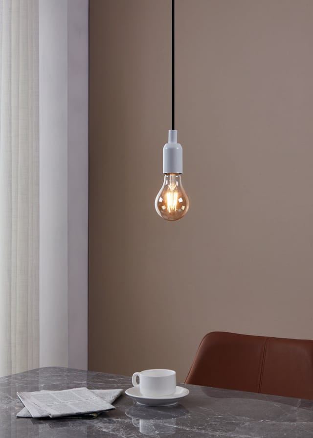 EGLO LED-Lampe A75 Standard 4W/822 350 lumen amber E27