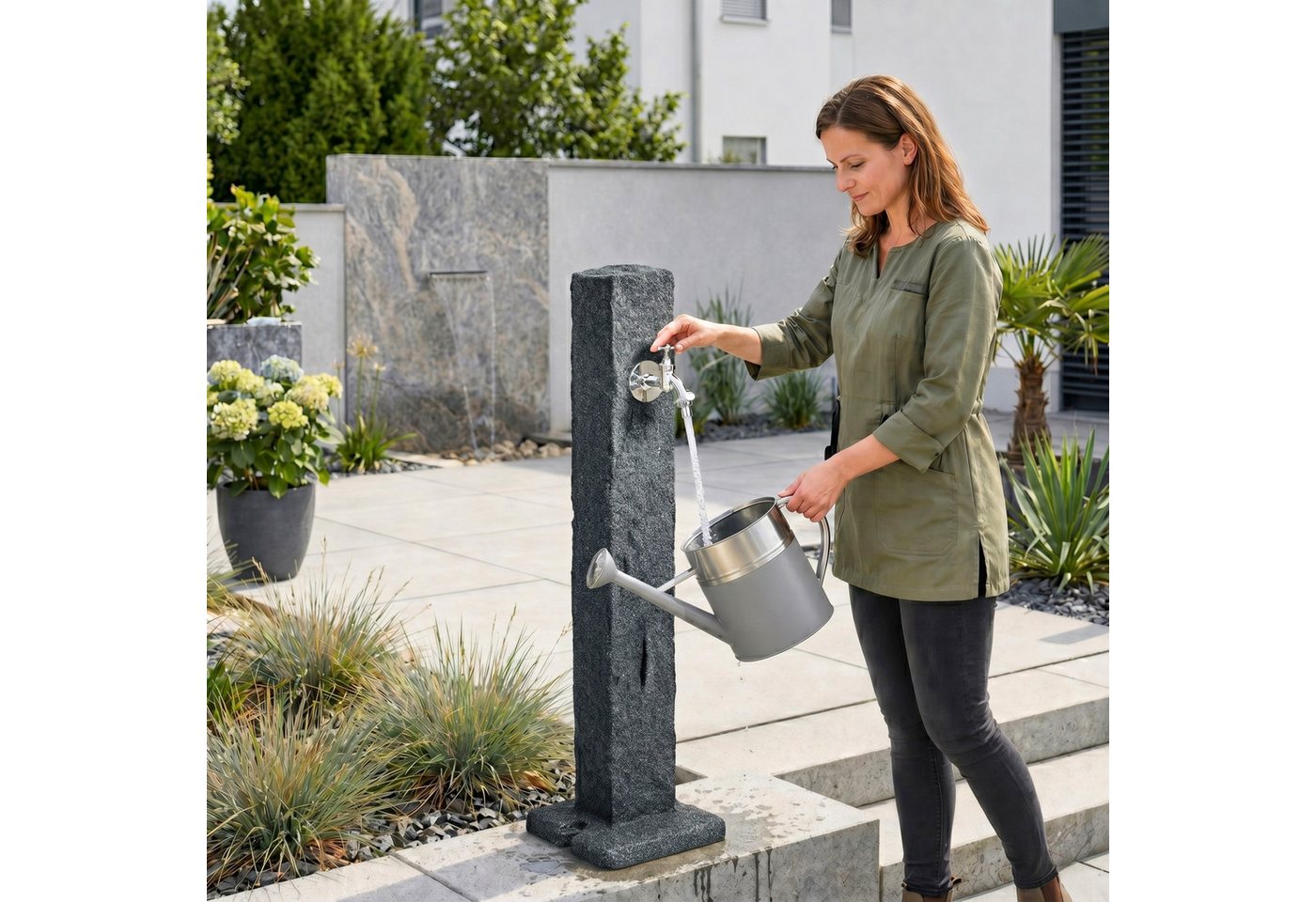 YourCasa Gartenbrunnen Wassersäule Garten, Stein-Optik, 98 cm, Wasserzapfsäule, 24 cm Breite, Verchromter Metallhahn mit Schlauchanschluss Bild 3