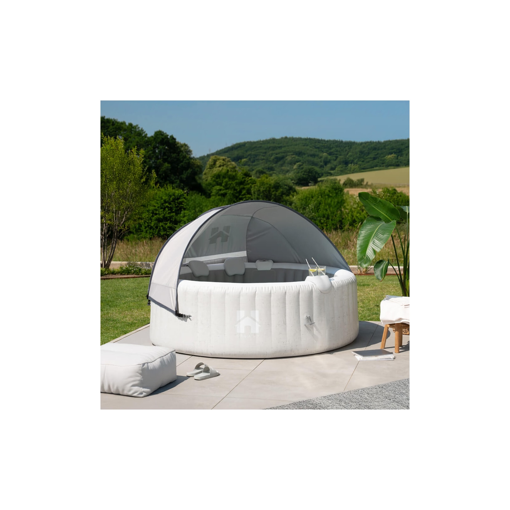 HOME DELUXE Outdoor Whirlpool inkl. Kissen, Getränkehalter und Sonnendach SPLASH - Ø208 cm 6 Personen Beige