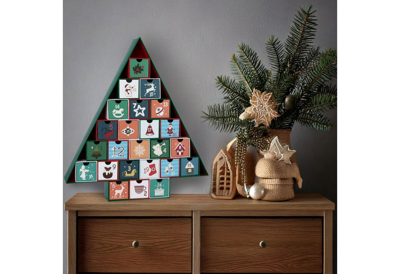 BRUBAKER befüllbarer Adventskalender Tannenbaum - Weihnachtskalender zum Befüllen (51 cm groß aus Pappe - Grün Bunt, 1-tlg), DIY Kalender mit 24 Türchen für Gutscheine und Süßigkeiten Bild 4