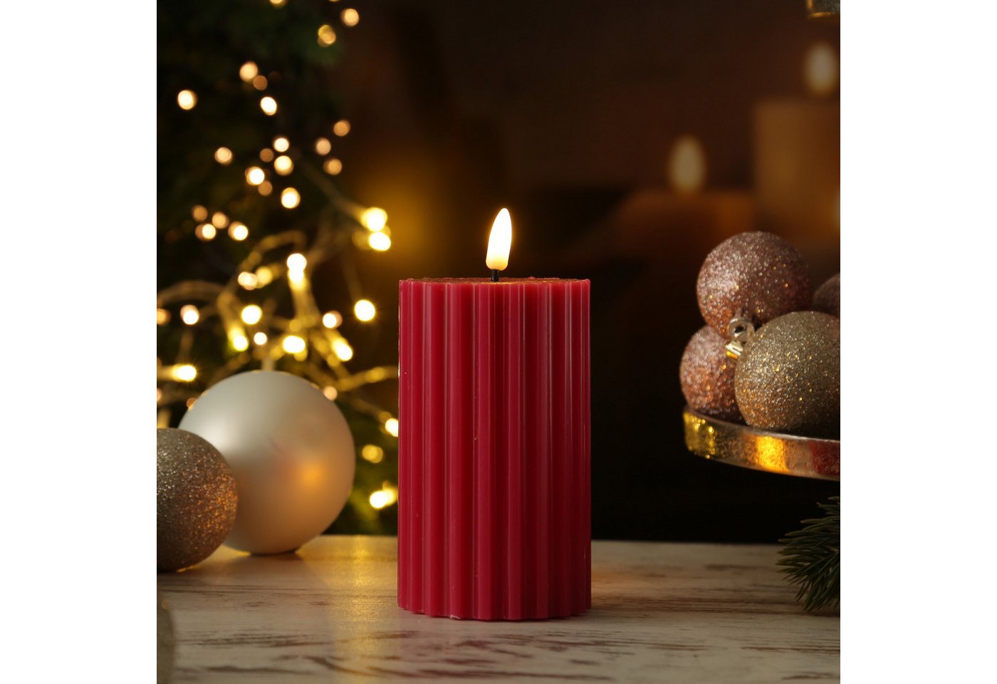 MARELIDA LED-Kerze Liv Echtwachs gerillt mit Rillen flackernd H: 14,5cm Timer beerenrot, LED Classic, warmweiß (2100K bis 3000K) Bild 3