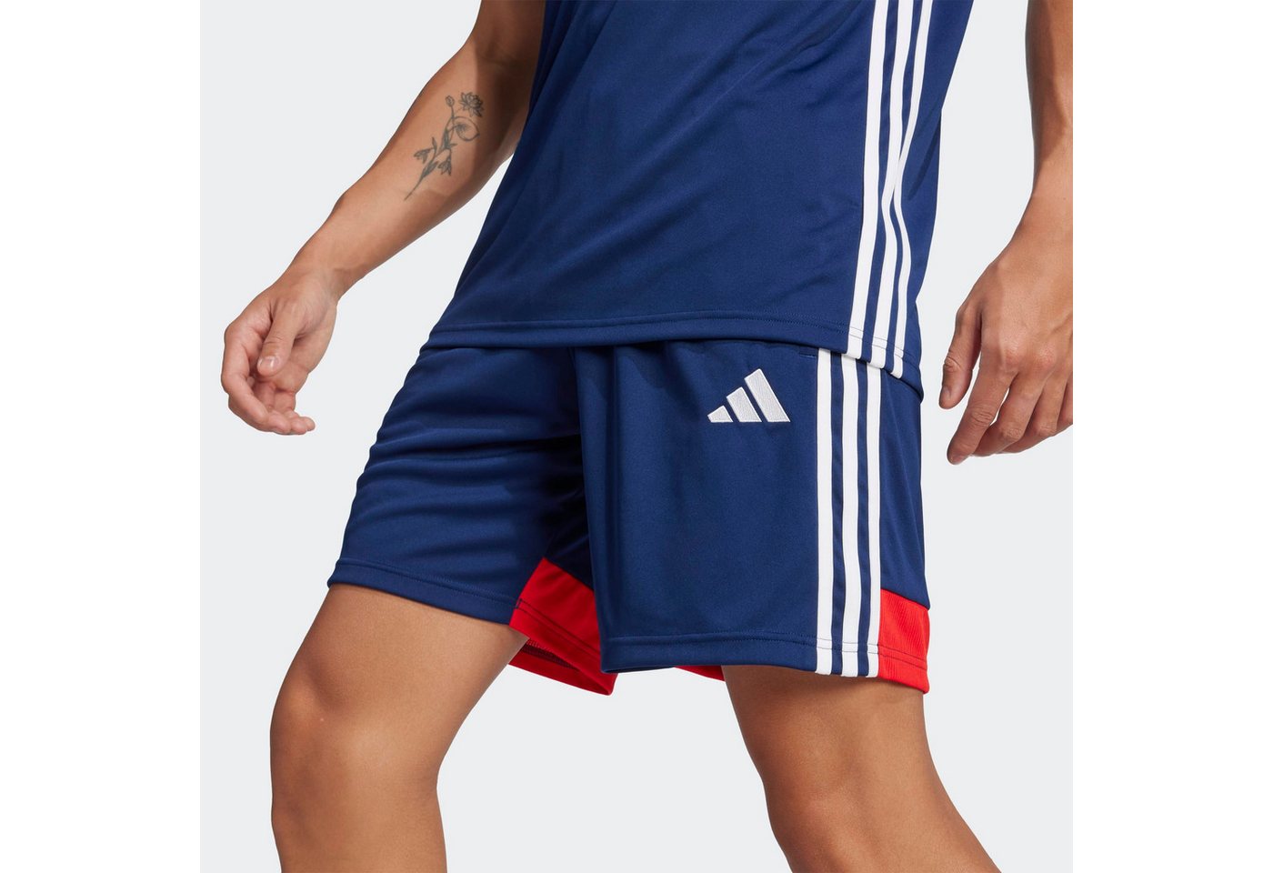 adidas Performance Trainingsshorts TIRO 25 ESSENTIALS für Erwachsene, mit Kordelverschluss, normal-weite Passform Bild 3