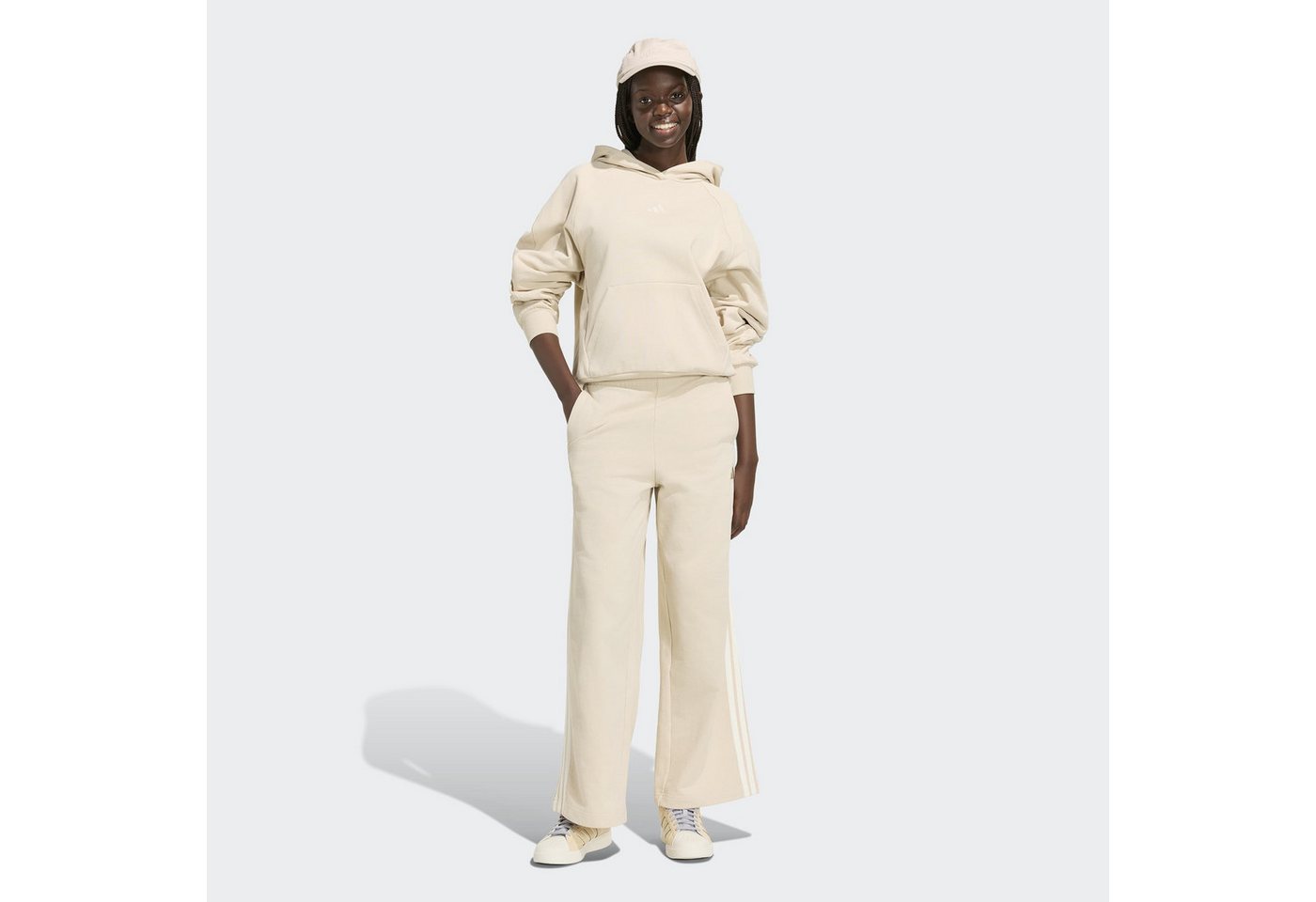 adidas Sportswear Sporthose ADIDAS KIT 3-STREIFEN, WEIT GESCHNITTEN Schwere Premium-Qualität, robuste Stoffstruktur Bild 2
