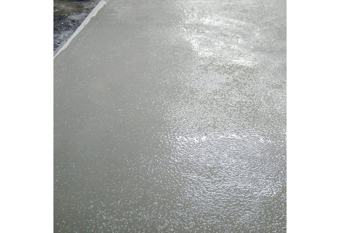 BEKATEQ Quarzsand BK-707 Abstreumittel Glasperlen für Rutschhemmung R9 - R10 (Korngröße 0,3-0,5mm, für Anti Rutsch Epoxid Bodenbeschichtung), Hohe Reflektivität, Rutschhemmende Wirkung Bild 3