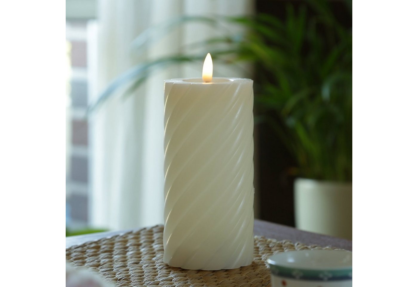 MARELIDA LED-Kerze LED Kerze Twist Echtwachs gedreht flackernd H: 17,5cm Timer creme, warmweiß (2100K bis 3000K)