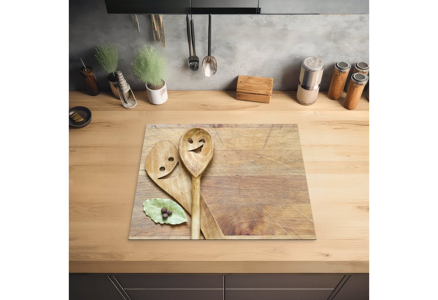 MuchoWow Herd-Abdeckplatte Holz - Löffel - Braun - Smiley, Vinyl, (1 tlg), Küche Herdabdeckplatte Ceranfeld Vinyl Einteilig, 59x52 cm
