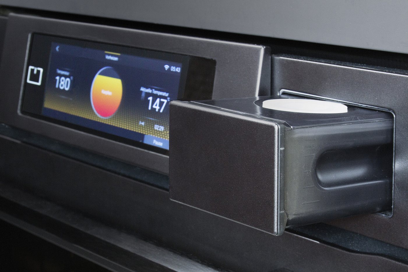 Kaiser Küchengeräte Einbaubackofen 90 cm Einbau Dampfbackofen XXL 133 L, 100 % Dampfgaren, Air Fry, Heißluftsystem PLUS, Infrarotgrill, Gärfunktion, Pizza, Sous Vide, Warmhalten und viele Automatikprogramme EH 9341, mit 1-fach-Teleskopauszug, Hydrolyse Dampfreinigung, 50 Automatikrezepten, Fleischthermometer, Schnellvorheizen, Memory Bild 4