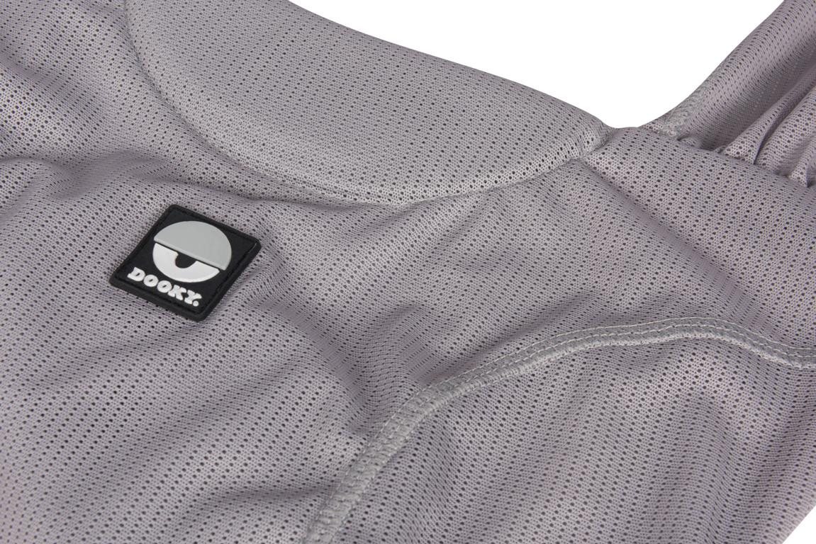 Dooky Bauchtrage Dooky Babytrage Dusche Grau, Kindertrage für Baby, mit Baby duschen (1-tlg), SGS getestet und zugelassen