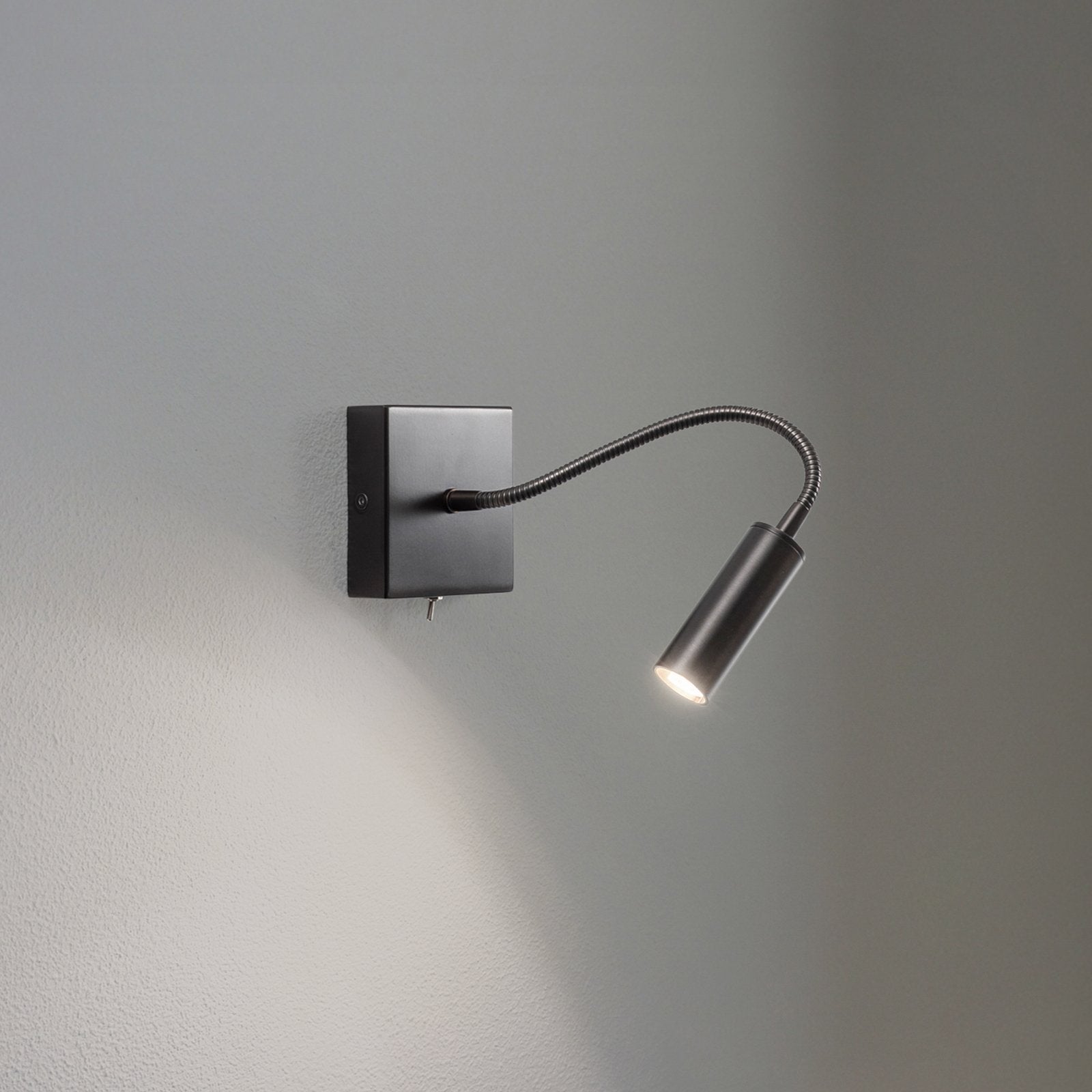 [neuwertig] B-ware Argon Ojos Wandlampe Leselampe G9 Anthrazit Verstellbar 33 Cm Stahl Mit Schal483