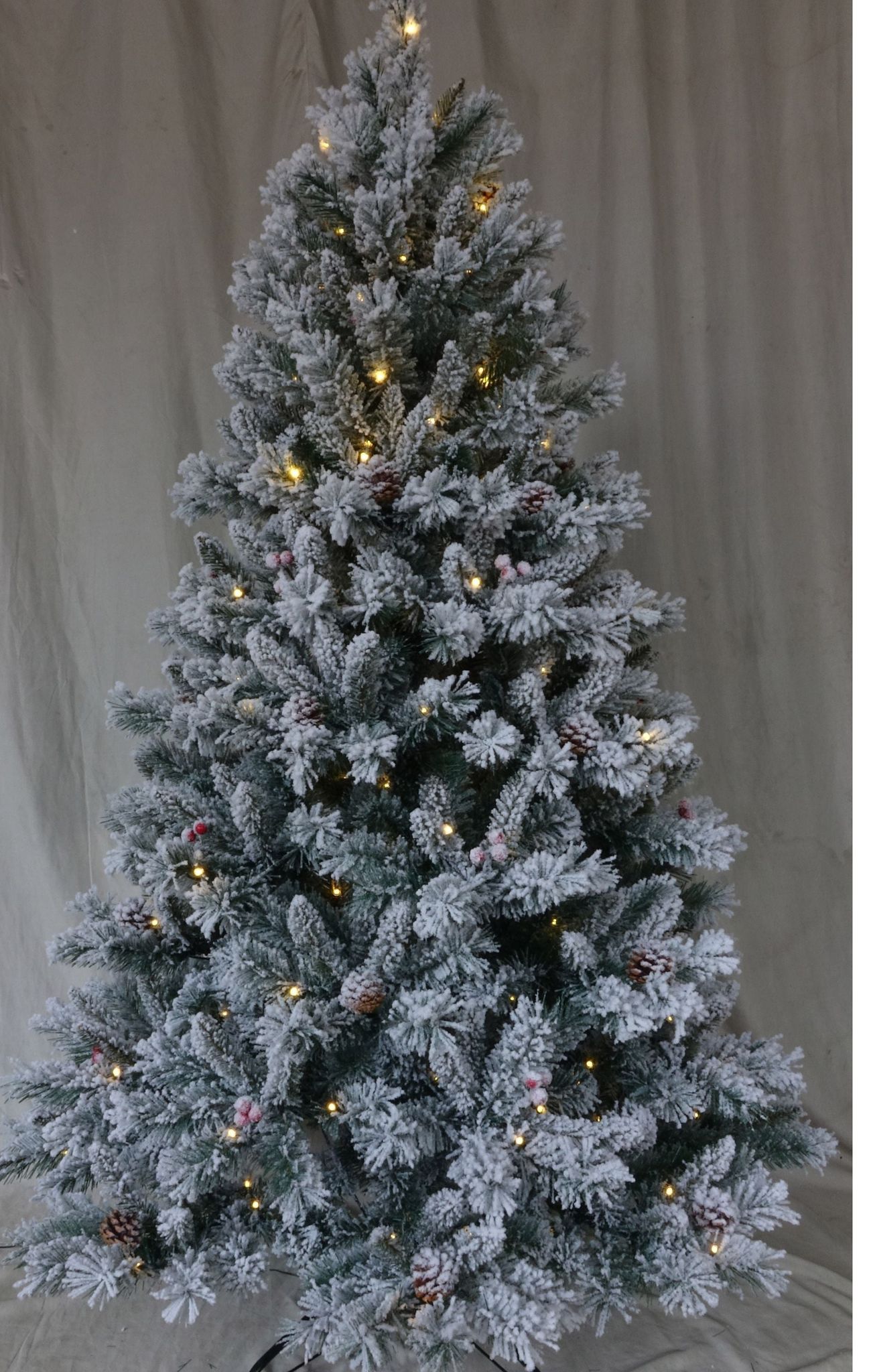 Led-weihnachtsbaum Beschneit Mit Zapfen Und Roten Kugeln 180 Cm