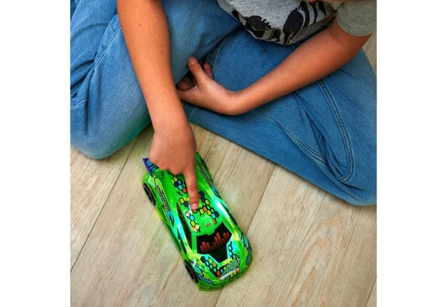 Dickie Speed ??Tronic Green Race Car
