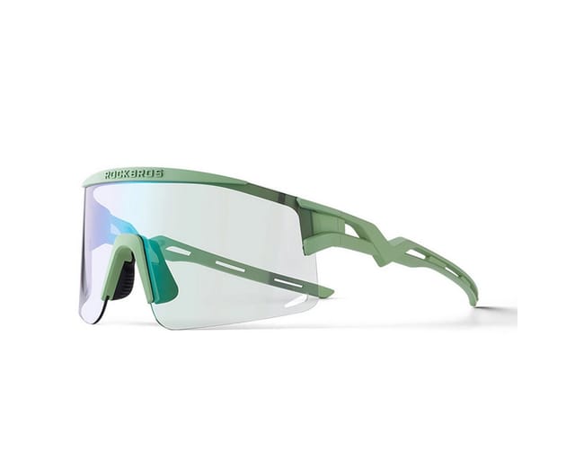 Rockbros Photochromic Cycling Glasses with UV Protection and Corrective Insert - Green