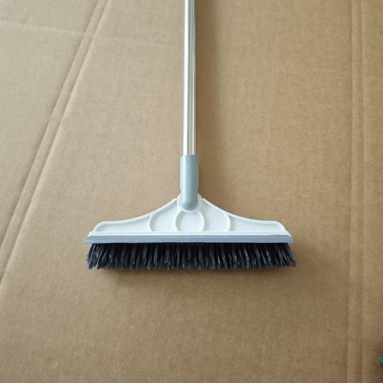 Badezimmer-bodenbürste Mit Steifen Borsten, Für Fugen, Fliesen Und Schwer Zugängliche Ecken Mit Langem Griff (2 In 1 Weiß)