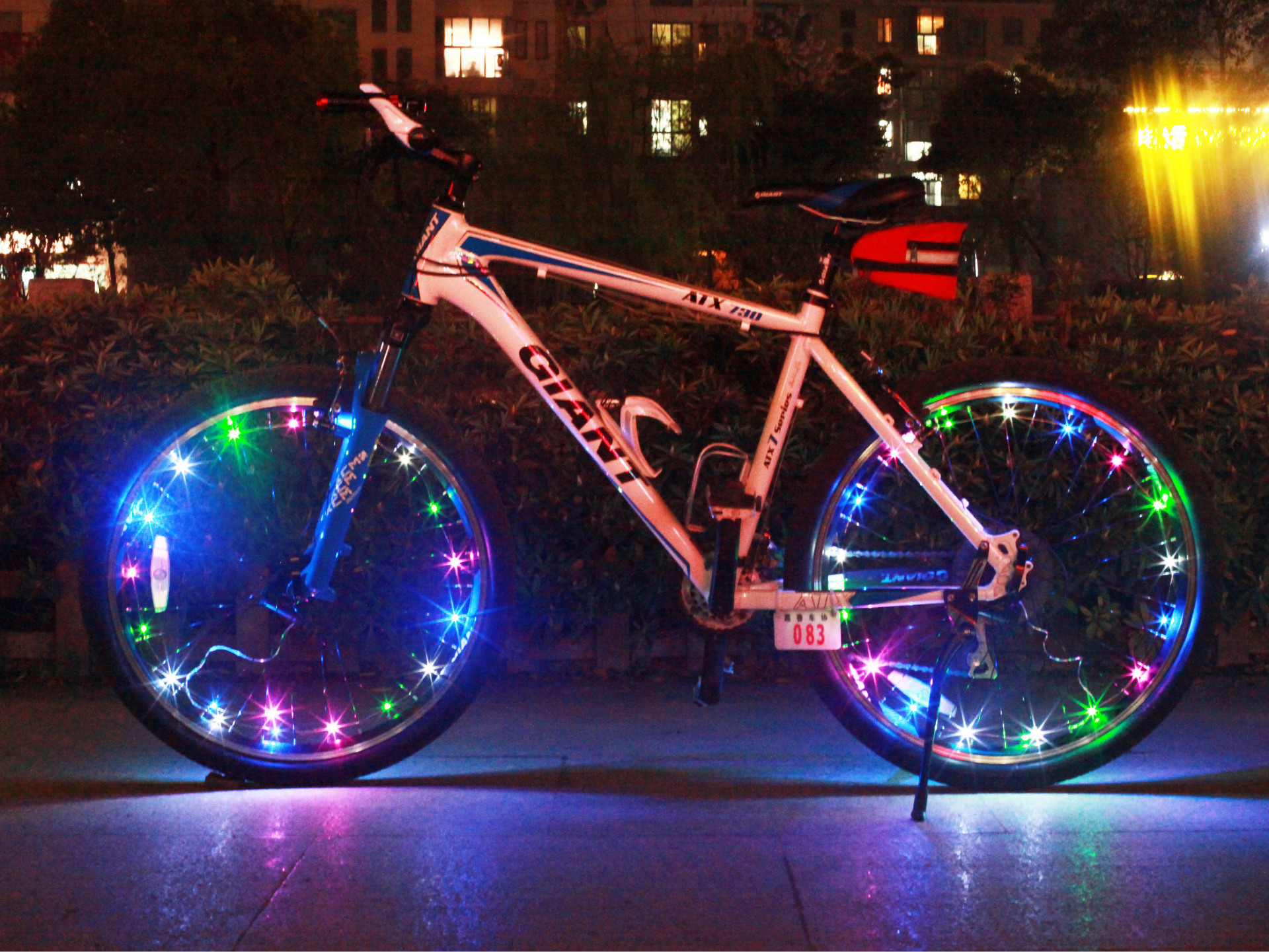 Alle Sieben Farben Der 1er-packung Led-fahrradreifenlichter Werden Heller