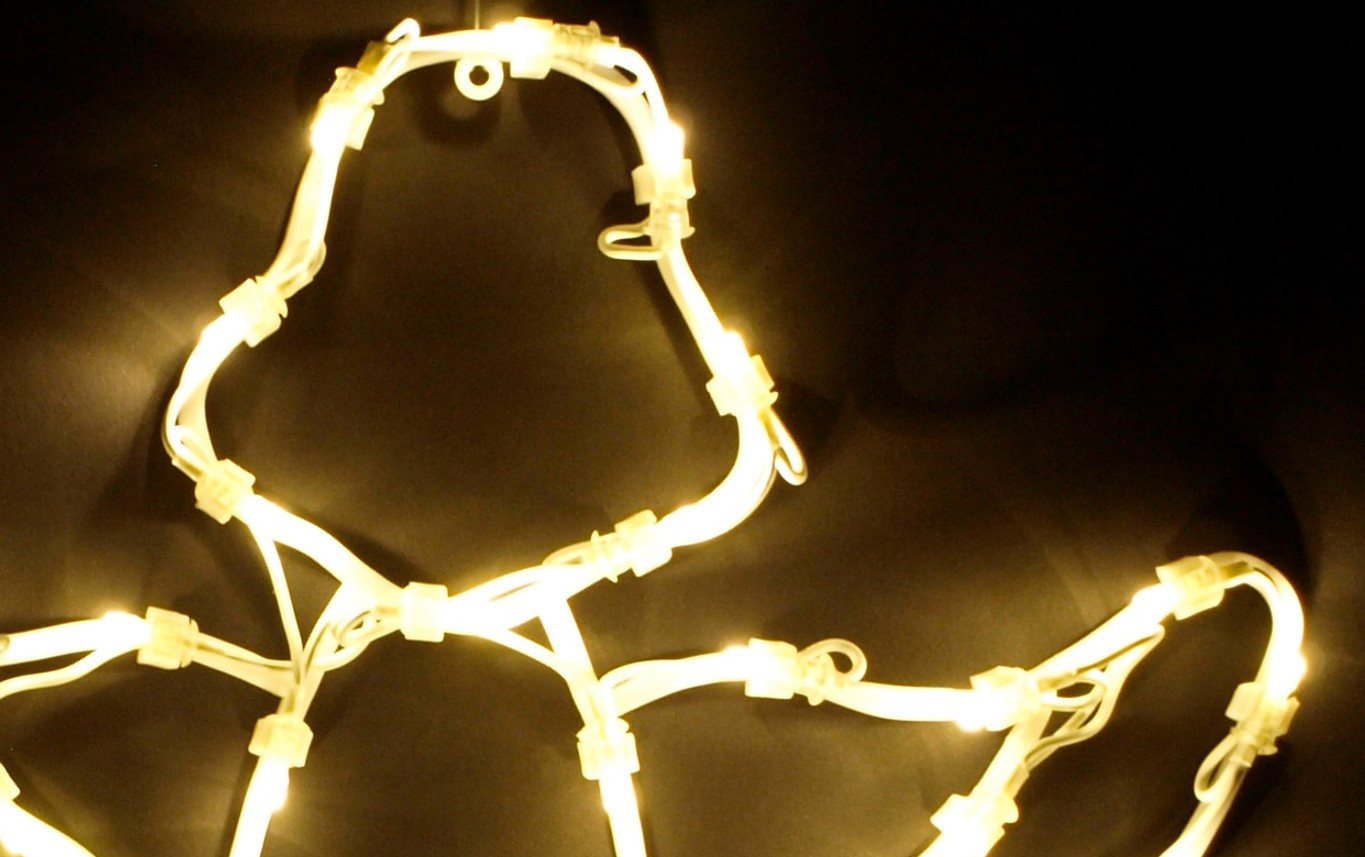 DEGAMO Beleuchtetes Fensterbild ENGEL, 42x37cm, 50 LED weiss, Netzbetrieb 230V Bild 5