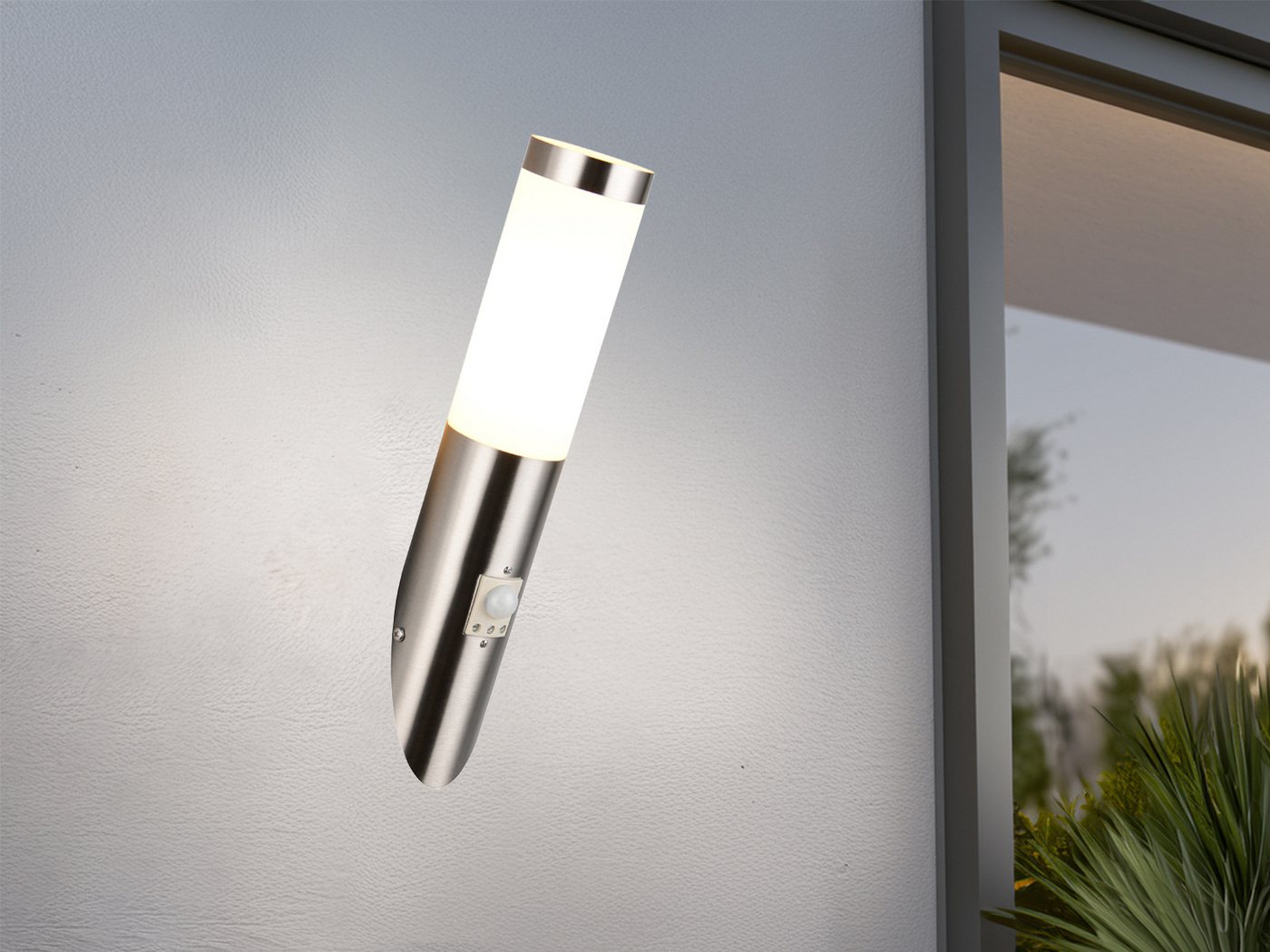 TRIO Leuchten LED Außen-Wandleuchte aus Edelstahl Silber, Höhe 39cm, mit Bewegungsmelder, LED wechselbar, warmweiß, Haus-beleuchtung Carport Haus-wand Außen-leuchte mit Bewegungssensor Bild 4