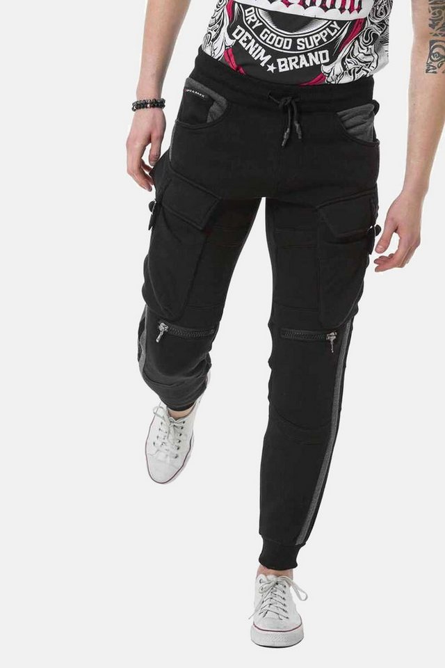 Cipo & Baxx Trainingshose HOMEWEAR im sportlichen Look, CR125A