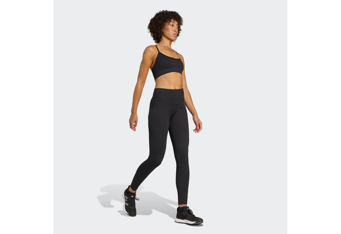 adidas Performance Trainingstights WORKOUT ESSENTIALS LEGGINGS, KOMPLETTE LÄNGE, GESTRICKT mit nahtlosem Strickmaterial, ohne Verschluss, stützende Passform Bild 3