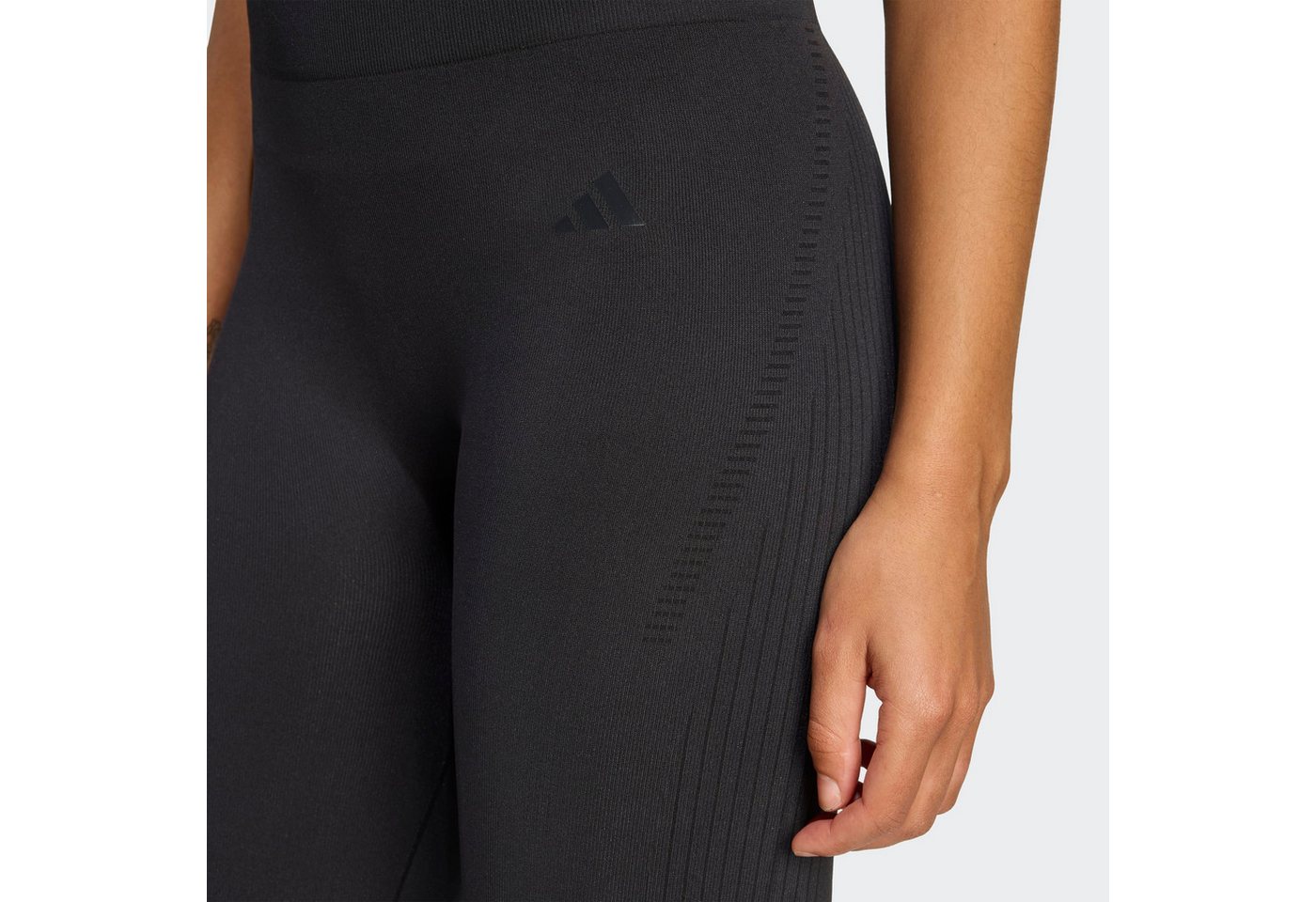 adidas Performance Trainingstights WORKOUT ESSENTIALS LEGGINGS, KOMPLETTE LÄNGE, GESTRICKT mit nahtlosem Strickmaterial, ohne Verschluss, stützende Passform Bild 5