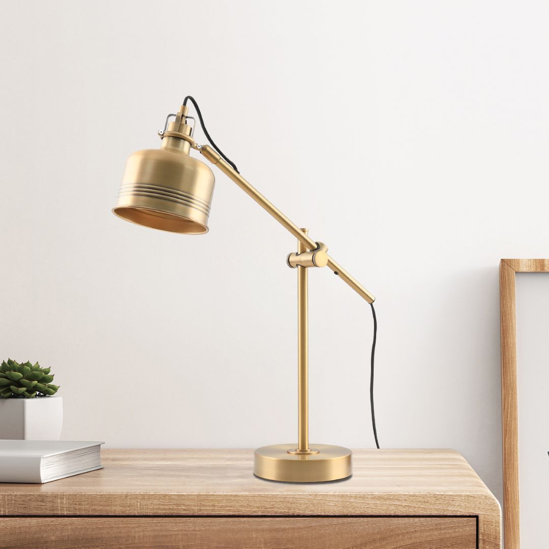 Gelenk-flexo-schreibtischlampe Aus Goldenem Metall Pobeña