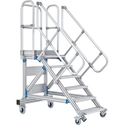 Treppe 9 Stufen, 45°, Stufenbreite 1000mm, beidseitiger Handlauf