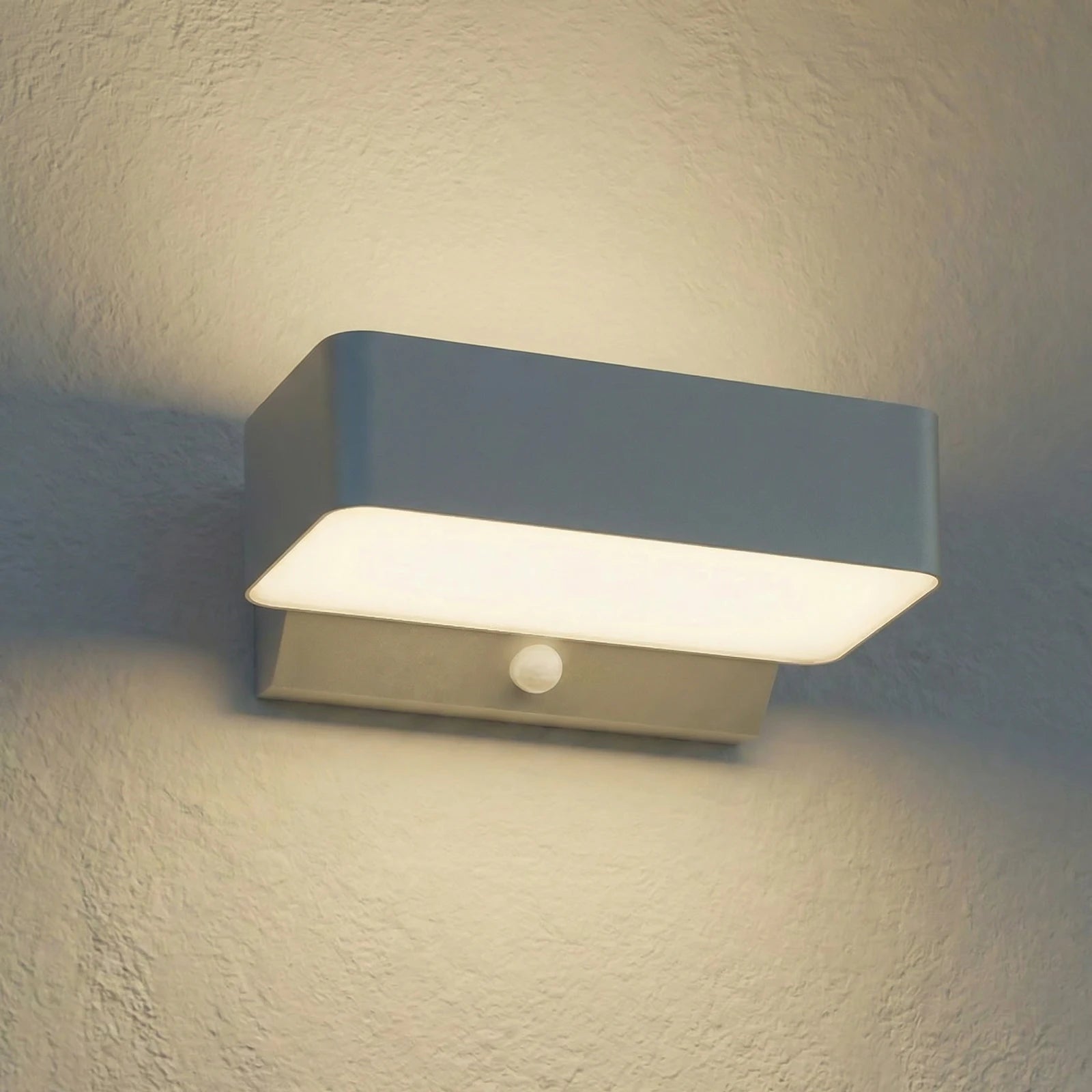[gebraucht] B-ware Lindby Außenwandleuchte Wandleuchte Fando Led Sensor Silber Matt Aluminium Ip44