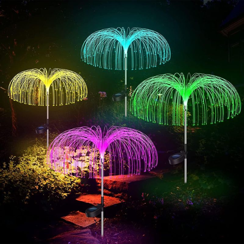 Set Mit 4 Dekorativen, Wasserdichten, Farbwechselnden Solar-außenleuchten Für Hochzeiten, Weihnachten, Gärten, Rasenflächen Und Terrassen