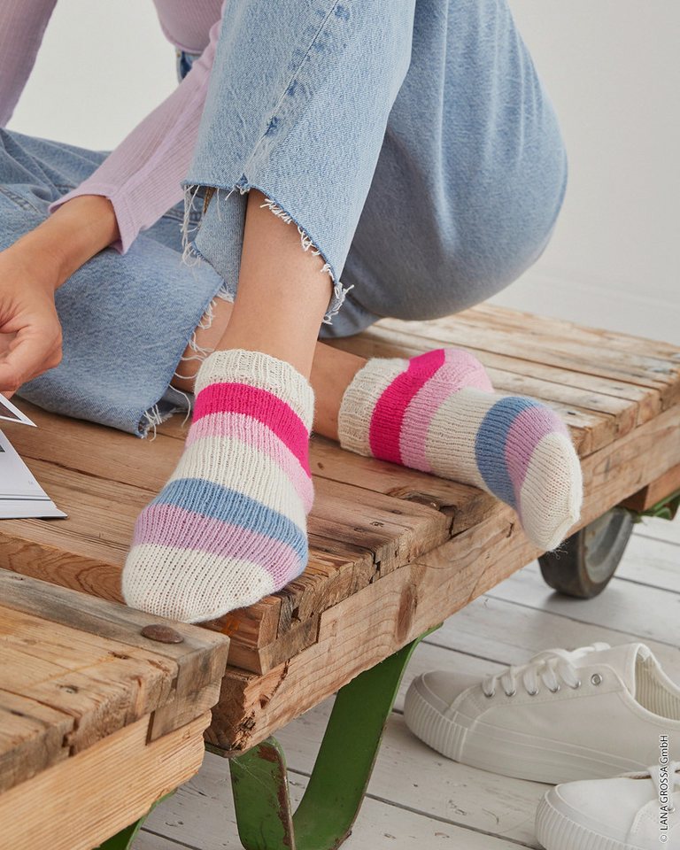 LANA GROSSA MEILENWEIT 50 g UNI 4-fach Sockenwolle Häkelwolle, 210 m (Klassisches 4-fach Sockengarn für Lieblingsprojekte, 210 m Lauflänge für feine und kreative Strickideen), 50 g Bild 4