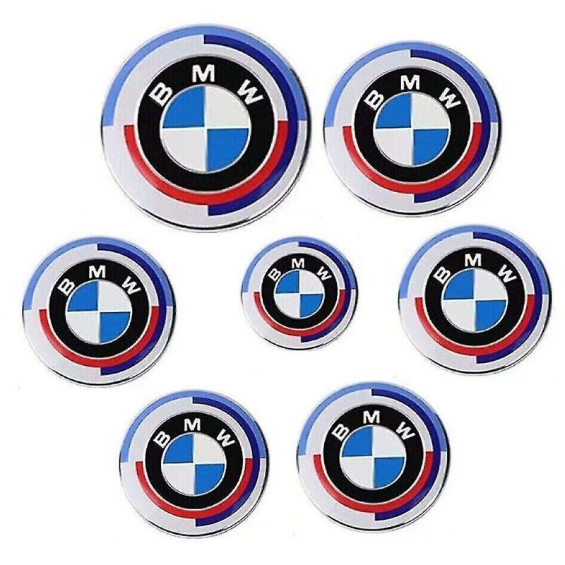 Crea – 7er-pack Bmw-logoaufkleber Zum 50-jährigen Jubiläum – 82-mm-motorhaubenemblem, 74-mm-kofferraumemblem, 68-mm-radzierblenden, 45-mm-lenkradlogo