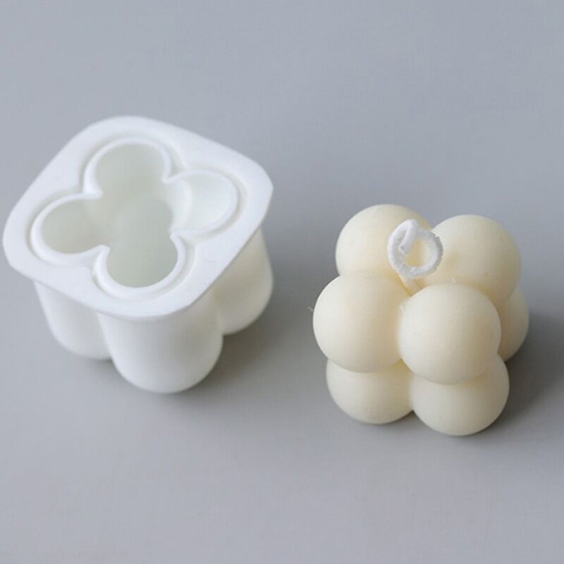 Set Mit 2 Handgefertigten Silikonformen Für Diy-kerzen, Weiß
