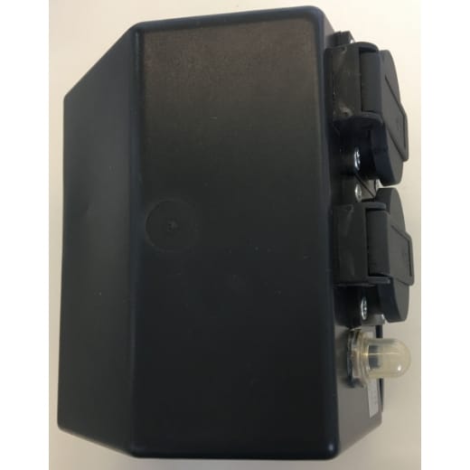 PVC Deckel komplett für R80 Alternator mit Steckdosen und therm. Schutzschalter