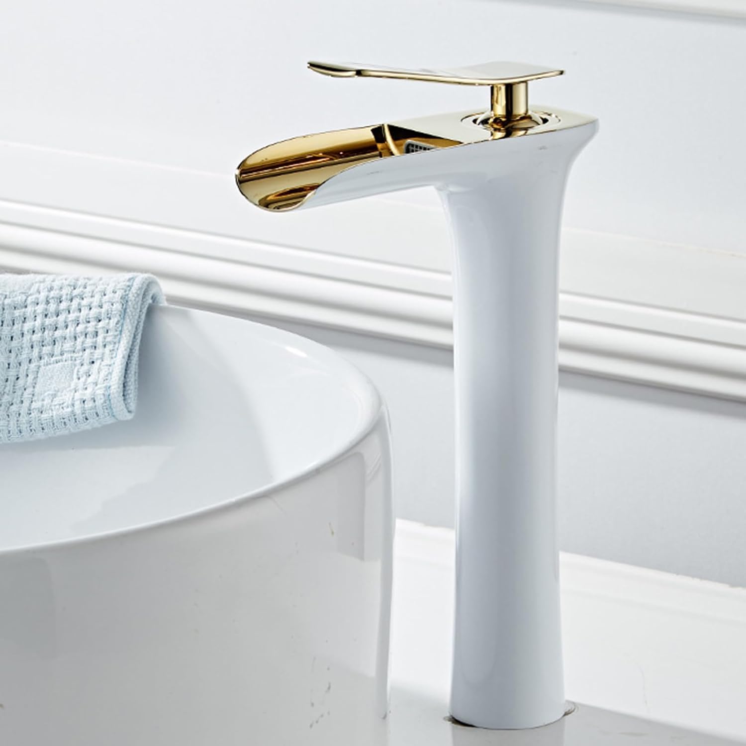 Messing-badarmatur, Waschtischarmatur, Moderne Und Elegante Duscharmatur, Wasserzulaufschlauch Inklusive.