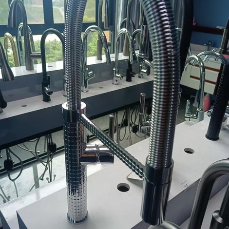 Küchenarmatur Für Den Grenzüberschreitenden Handel, Universelle, Schwenkbare Teleskoparmatur Für Spülbecken/waschbecken, Hochdruck-auszieharmatur Für Warm- Und Kaltwasser – Galvanisierte Ausführung