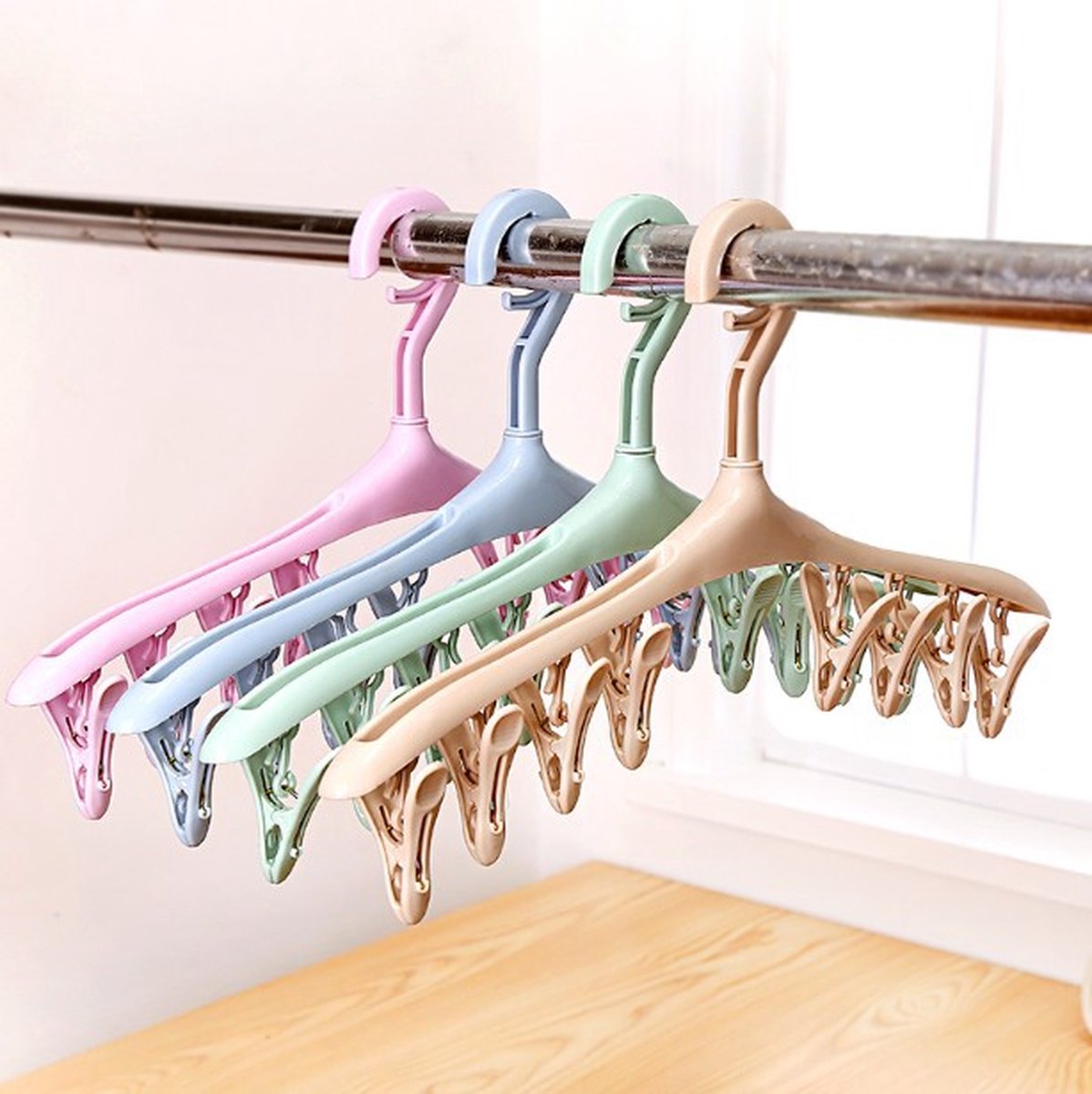 Sockentrockner - 4 Stück, 8 Clips - Blau, Grün, Lila, Gelb - Sockenaufhänger - Bhs - Unterwäsche - Kleiderständer Für Socken - Wäscheständer - Kleiner Wäscheständer - Kleiderbügel - Winddicht