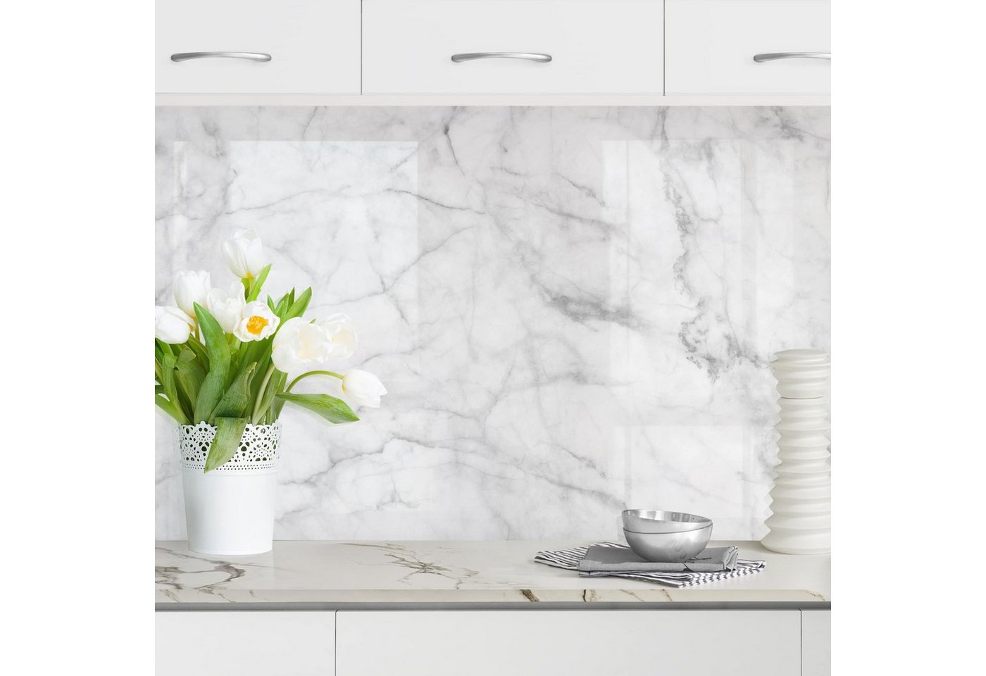 Bilderdepot24 Küchenrückwand weiß dekor 3D-Optik Muster Steinoptik Bianco Carrara, (1-tlg., Nischenrückwand - für Fliesenspiegel ohne Bohren - matt), Spritzschutz Rückwand Küche Herd - Folie selbstklebend versch. Größen Bild 5