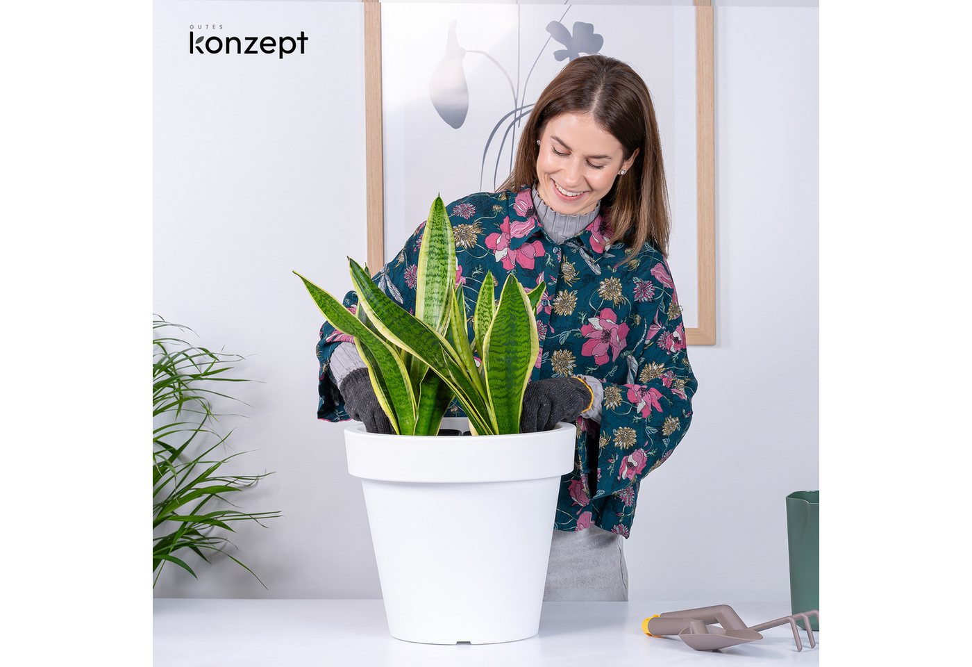 KONZEPT Blumentopf aus Kunststoff, 35 cm Durchmesser, in konischer Optik, Geprägtem Rand, Konische Form, Stapelbar, Volumen: 18,8 L Bild 3